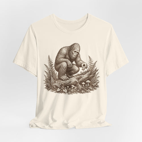 Bigfoot Mushroom Forager T-Shirt in Heather Peach - Sasquatch botanical etching fungi graphic tee, Bella Canvas 3001